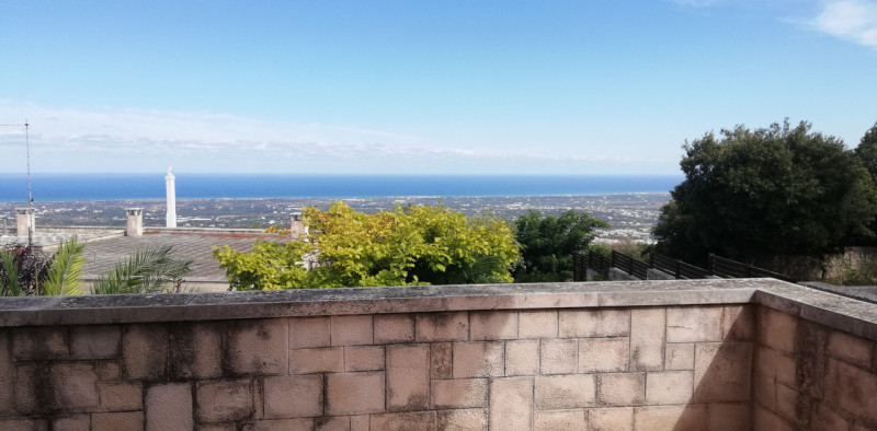 casa semindipendente in vendita a Fasano