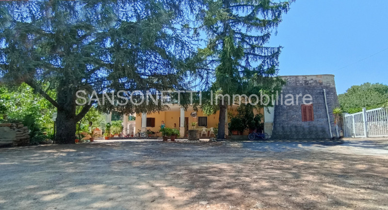 casa indipendente in vendita a Fasano in zona Laureto