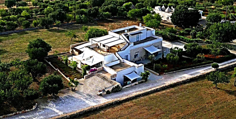 casa indipendente in vendita a Cisternino