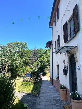 casa indipendente in vendita a Scarperia e San Piero in zona Scarperia