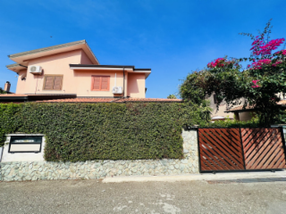Villa, Pizzo, 2 camere, 2 bagni, 75mq
