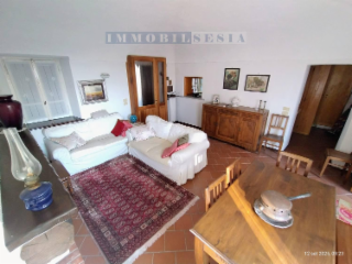 Casa semindipendente, Valdilana, 3 camere, 2 bagni, 235mq