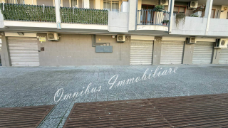 Locale commerciale, Foggia, 145mq