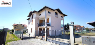 Villa, Vigliano Biellese, 341mq
