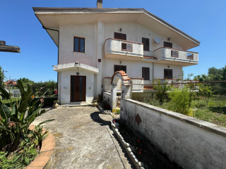 Villa, Cessaniti, 5 camere, 350mq