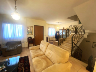 Casa indipendente, Vibo Valentia, 244mq